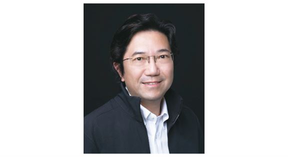 香港大學專業進修學院金融商業學院副總監 何偉明 香港大學專業進修學院金融商業學院副總監 何偉明