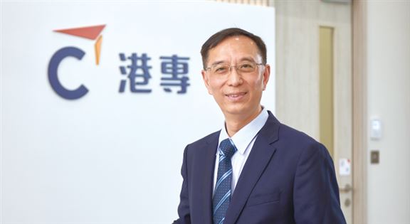 魯慶榮說,「基礎醫療護理」選修群組助學員認識行業,建立知識基礎。 魯慶榮說,「基礎醫療護理」選修群組助學員認識行業,建立知識基礎。